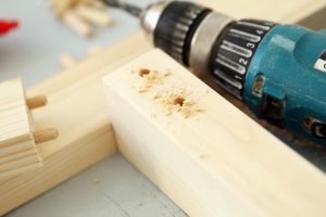 Guida Pratica per Fresare il Legno: Metodi e Segreti